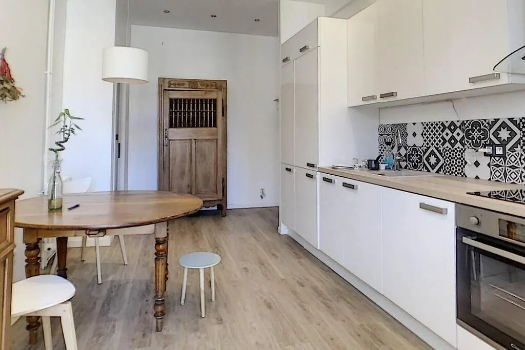 Beautiful Accommodation In The French Riviera contacts